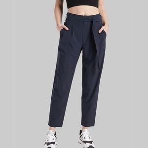 Athleta Skyline Pant size 8